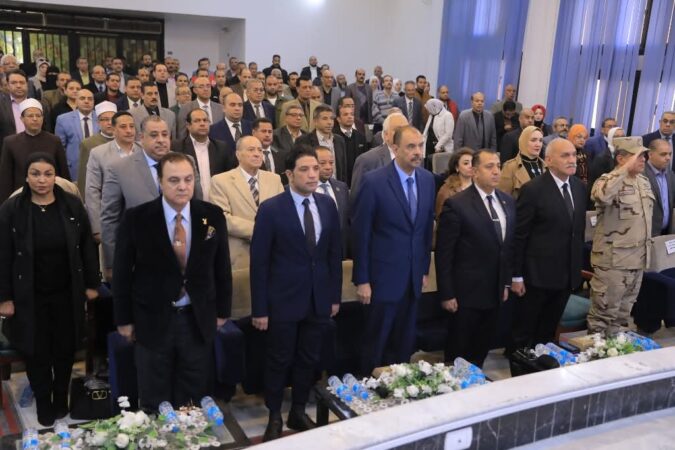 محافظ سوهاج يشهد ندوة توعوية حول مكافحة الفساد بمشاركة هيئة الرقابة الإدارية
