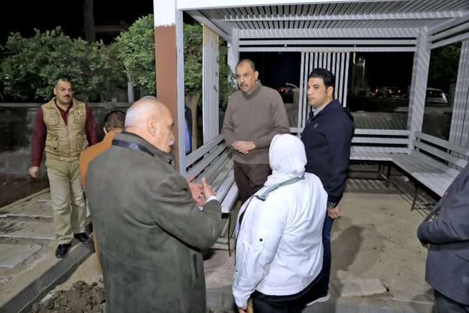 محافظ سوهاج يتابع أعمال التطوير والتجميل بحي شرق في جولة ميدانية مسائية